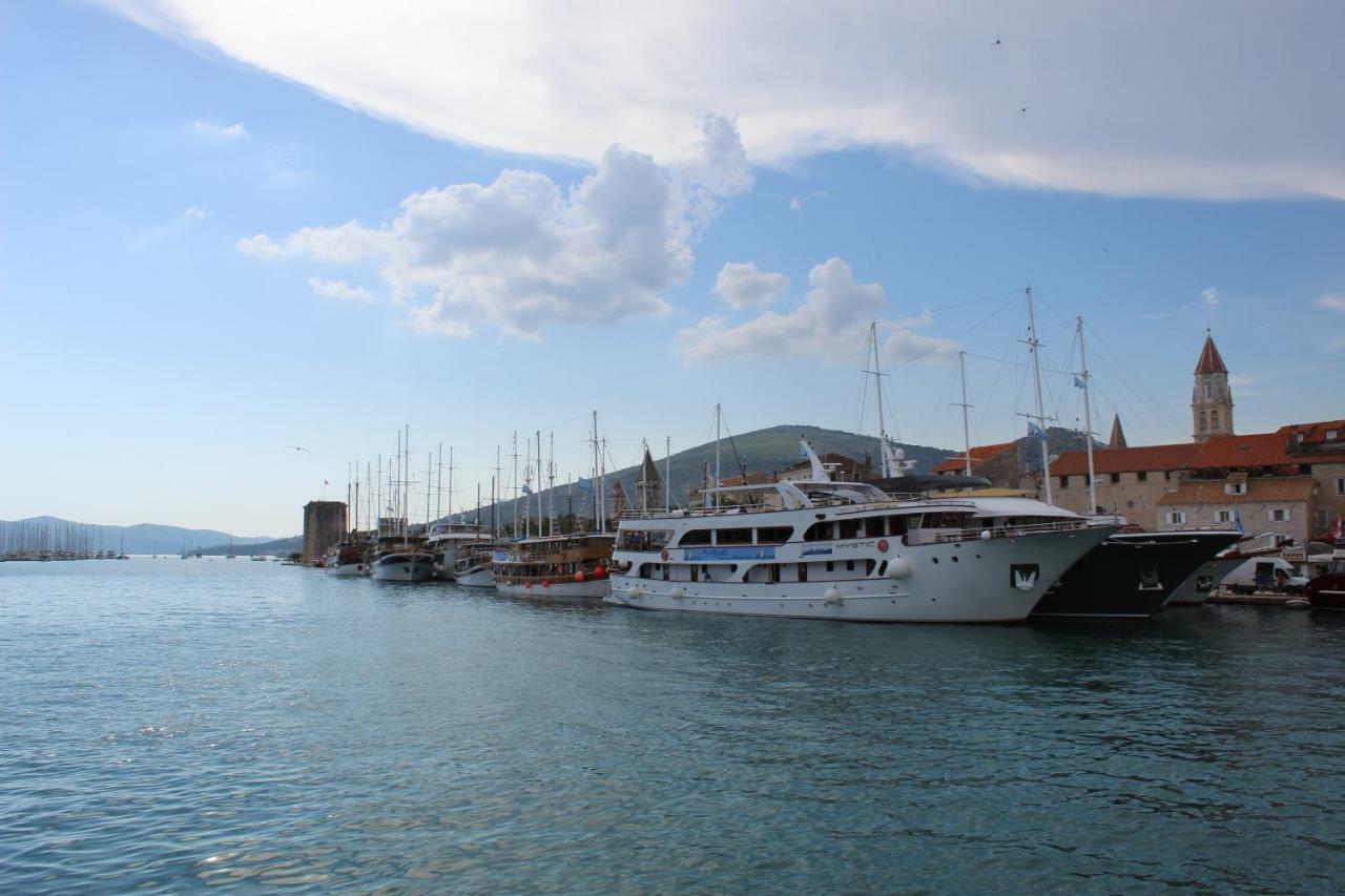 Narancin Apartments Trogir Exterior foto